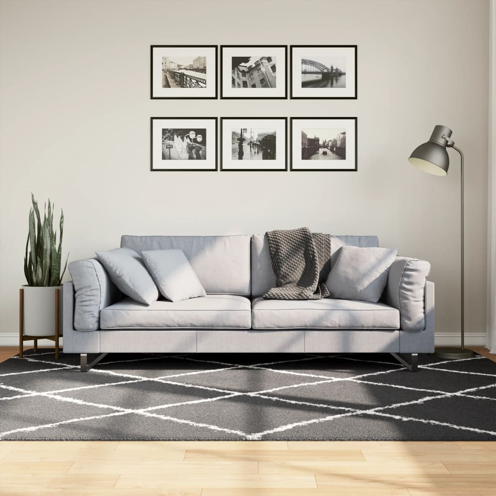 Ryamatta PAMPLONA lång lugg modern svart & gräddvit 160x230 cm