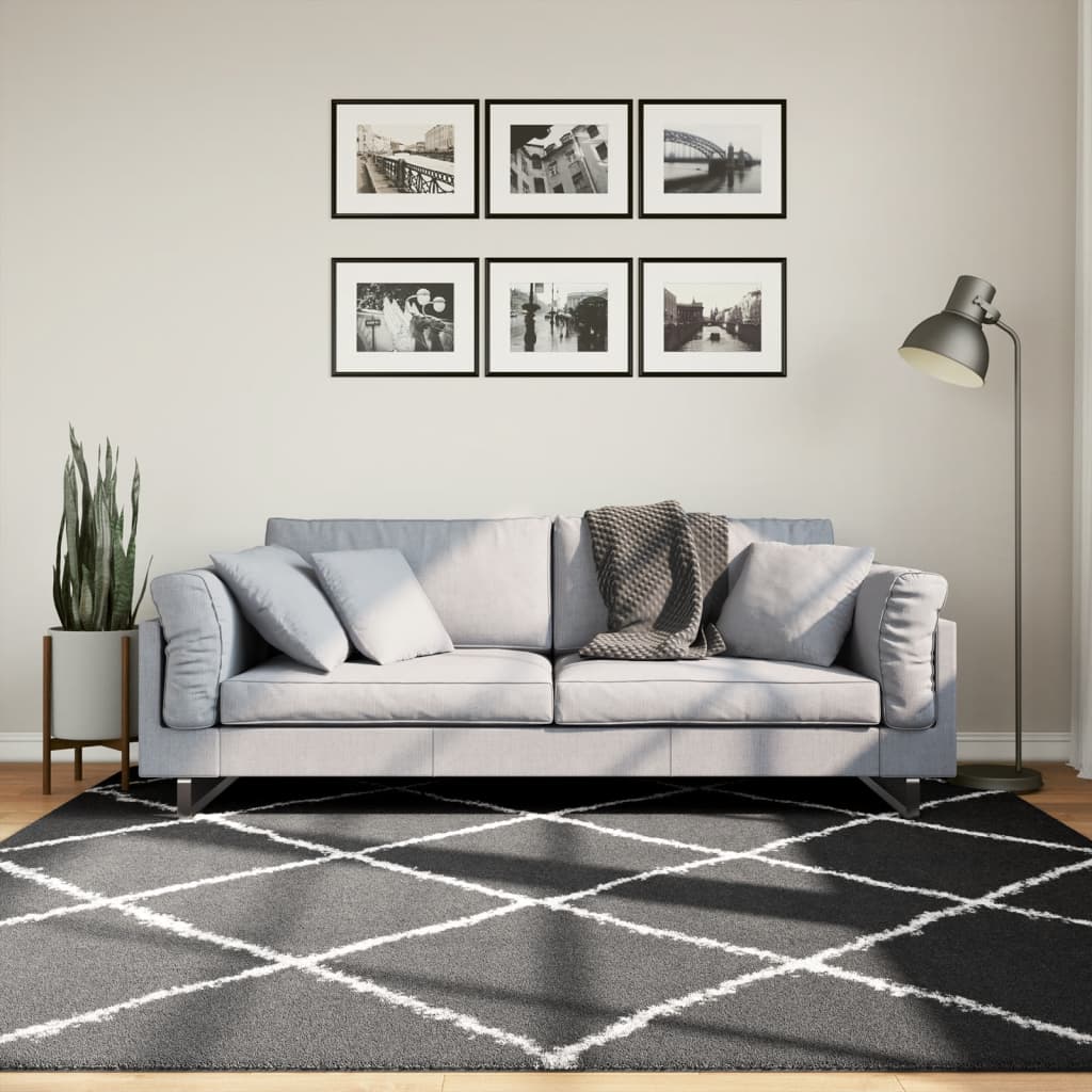 Ryamatta PAMPLONA lång lugg modern svart & gräddvit 200x200 cm